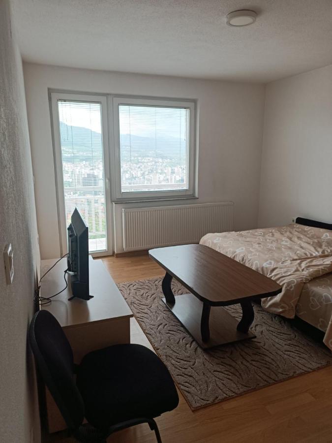 2Bdr Apt With Balcony With View- Free Parking Saraievo Exterior foto