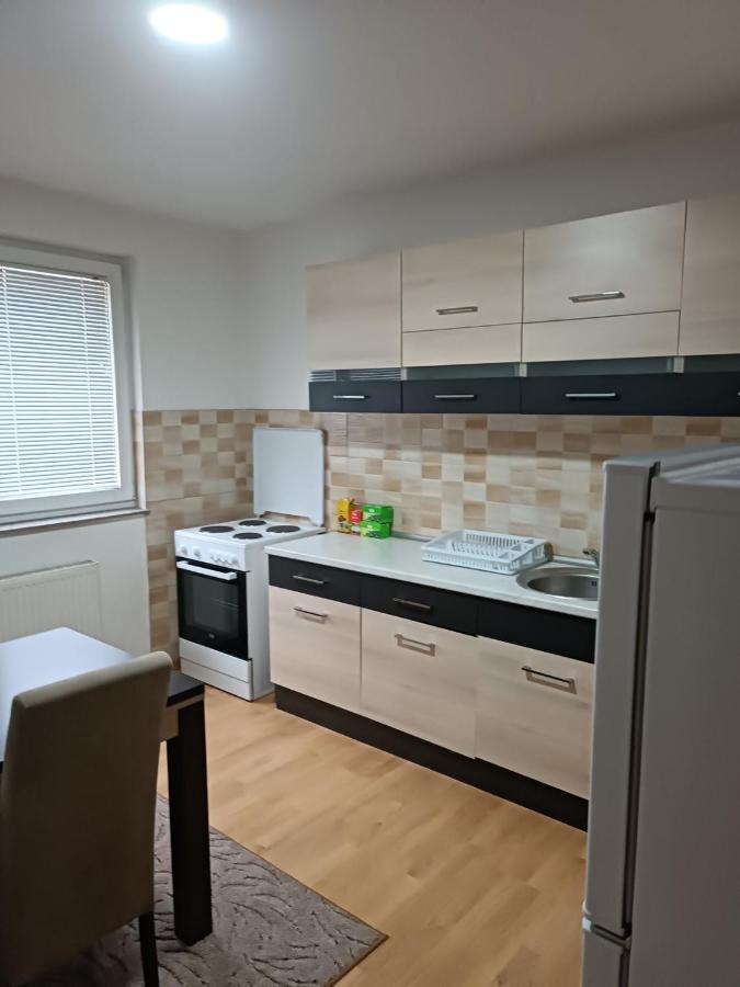2Bdr Apt With Balcony With View- Free Parking Saraievo Exterior foto